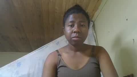 Snapshot of sitraka93 chatting on October 12, 7:44 am Sitraka online show from October 12, 7:44 am