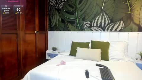 skarletkiss_ online show from April 23, 5:59 pm