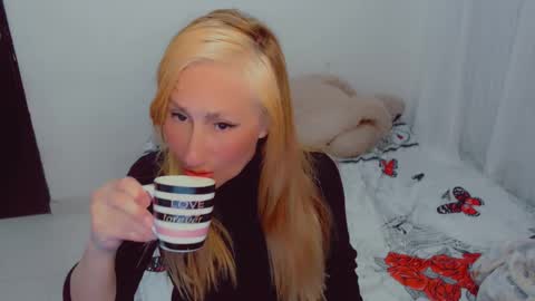 Arlett online show from December 20, 11:14 am