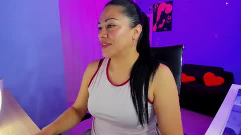 susan ramires online show from July 12, 12:00 am