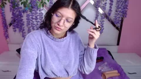  SKINNYHORNY   online show from December 21, 3:25 am