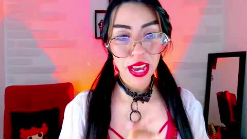 Snapshot of sky_girl1 chatting on September 27, 5:58 am Mile online show from September 27, 5:58 am