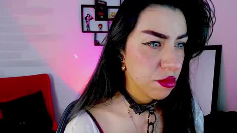 Snapshot of sky_girl1 chatting on October 18, 3:09 am Mile online show from October 18, 3:09 am