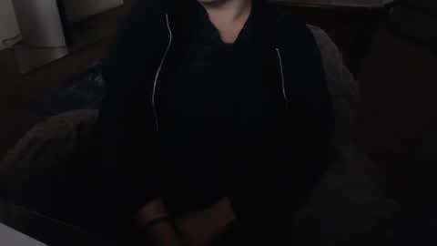 Snapshot of skyblu1 chatting on February 15, 6:02 am SKYLE online show from February 15, 6:02 am