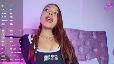 skye moore online show from March 4, 7:54 pm