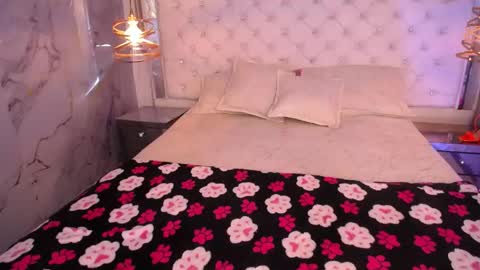 skyler_rouse online show from May 22, 9:24 pm