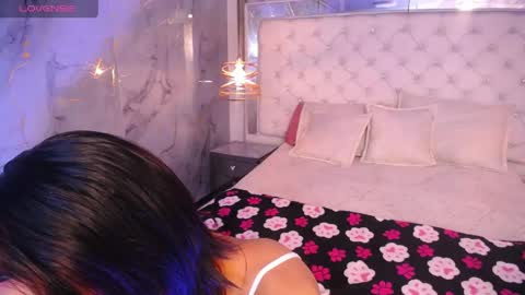 skyler_rouse online show from May 21, 9:13 pm