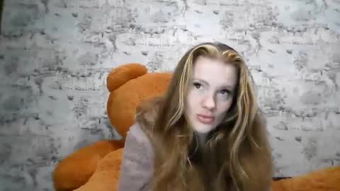 Snapshot of skyler_wans chatting on October 3, 4:01 pm Skyler online show from October 3, 4:01 pm