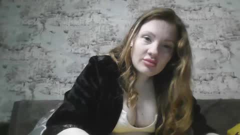 Snapshot of skyler_wans chatting on February 21, 4:59 pm Skyler online show from February 21, 4:59 pm