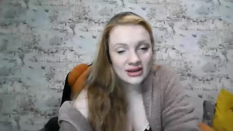 Snapshot of skyler_wans chatting on October 5, 4:23 pm Skyler online show from October 5, 4:23 pm