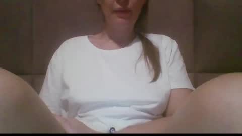 Sladkiegubki online show from November 4, 10:15 pm