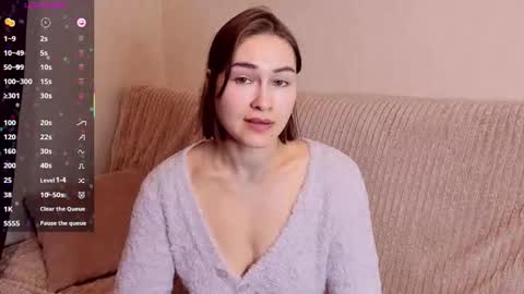 Alice online show from November 29, 7:45 am