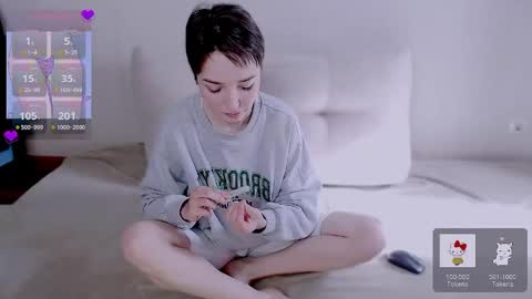 sleepy_ash_ online show from June 7, 1:18 pm