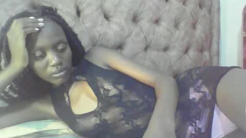 Snapshot of slim_ebony2006 chatting on September 19, 9:47 pm Anna online show from September 19, 9:47 pm