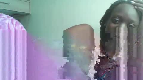 Snapshot of slim_ebony2006 chatting on October 4, 10:14 pm Anna online show from October 4, 10:14 pm