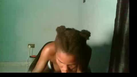 Snapshot of slimzyxdoll chatting on September 12, 8:38 pm slimzyxdoll online show from September 12, 8:38 pm