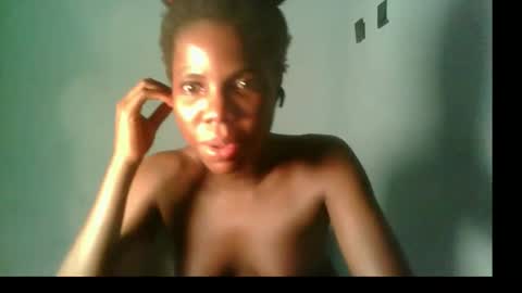 Snapshot of slimzyxdoll chatting on October 1, 1:32 am slimzyxdoll online show from October 1, 1:32 am