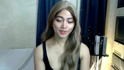 Snapshot of slutty_yesha chatting on September 18, 2:10 am Slutty yesha online show from September 18, 2:10 am