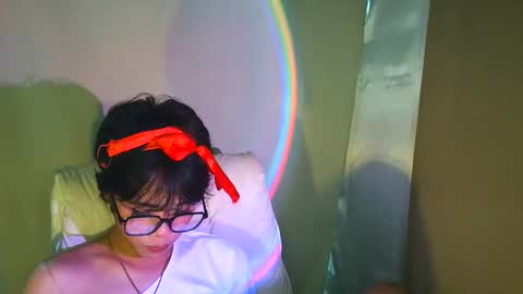 sluttypatotie online show from November 29, 4:00 pm