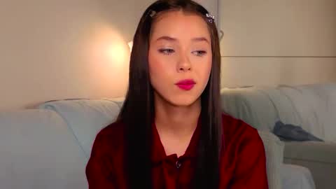 Snapshot of slyshypie chatting on September 17, 2:04 pm Lily online show from September 17, 2:04 pm