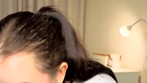 Snapshot of slyshypie chatting on October 4, 1:28 pm Lily online show from October 4, 1:28 pm