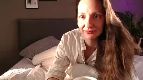 Anna no bbbbybybbabebyy just Anna. And dont call me mom please. online show from March 8, 4:52 am