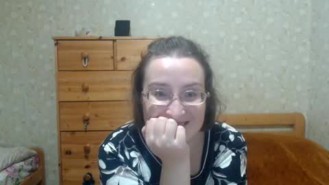 Snapshot of smart_rose chatting on October 5, 2:33 pm smart_rose online show from October 5, 2:33 pm