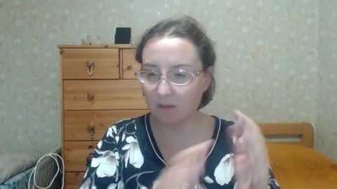 Snapshot of smart_rose chatting on September 14, 2:59 pm smart_rose online show from September 14, 2:59 pm