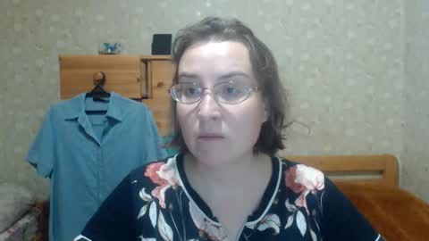 Snapshot of smart_rose chatting on October 28, 8:35 pm smart_rose online show from October 28, 8:35 pm