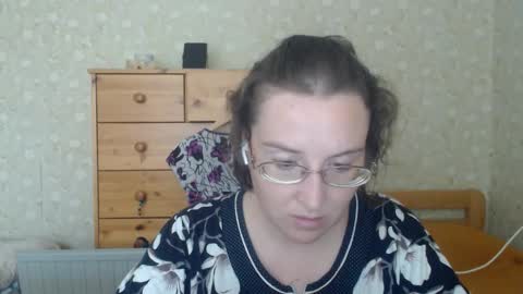 Snapshot of smart_rose chatting on September 13, 10:45 am smart_rose online show from September 13, 10:45 am