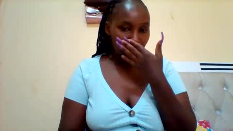 Snapshot of smartqueen1 chatting on March 6, 12:09 pm Katerina online show from March 6, 12:09 pm