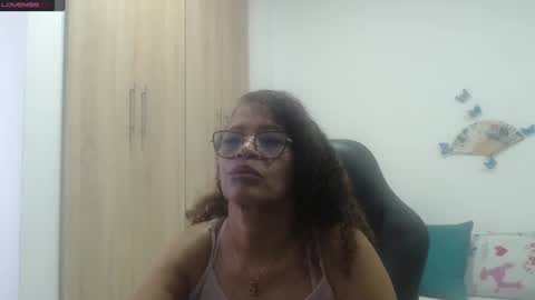 Snapshot of smilet_milf chatting on February 2, 11:40 am Smileth online show from February 2, 11:40 am