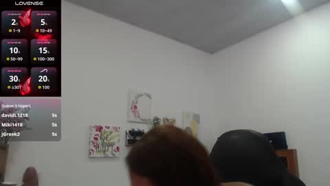 Snapshot of smilet_milf chatting on October 10, 5:51 pm Smileth online show from October 10, 5:51 pm