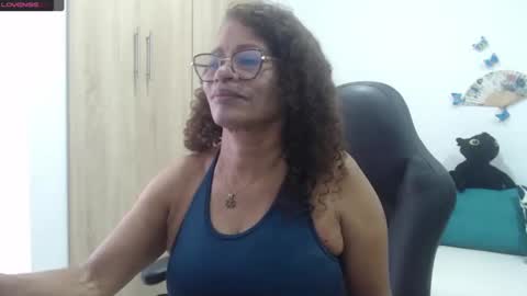 Snapshot of smilet_milf chatting on February 5, 11:55 am Smileth online show from February 5, 11:55 am