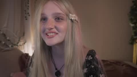 Ellie online show from May 21, 5:16 am