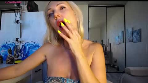 Monna online show from June 14, 12:27 pm