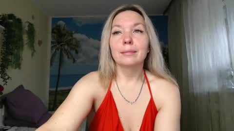 Snapshot of soaring_love chatting on October 13, 4:59 am Masha online show from October 13, 4:59 am