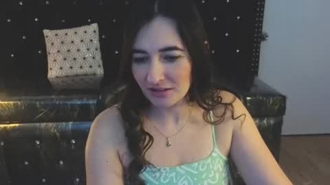 Snapshot of soffi_betacur_b chatting on September 21, 3:16 am soffi_betacur_b online show from September 21, 3:16 am