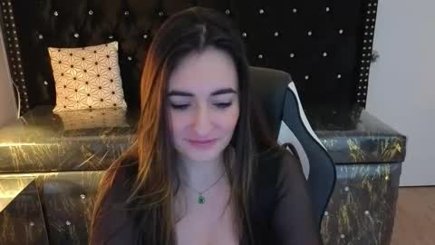 Snapshot of soffi_betacur_b chatting on September 10, 3:17 am soffi_betacur_b online show from September 10, 3:17 am