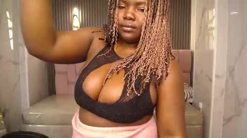 Snapshot of soffia_b chatting on October 10, 3:33 am soffia_b online show from October 10, 3:33 am