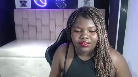 Snapshot of soffia_b chatting on September 11, 3:29 am soffia_b online show from September 11, 3:29 am