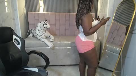 Snapshot of soffia_b chatting on October 7, 3:11 am soffia_b online show from October 7, 3:11 am