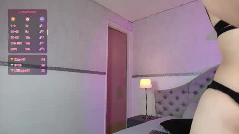   online show from November 18, 6:20 pm