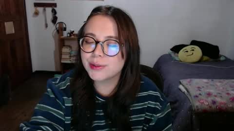 Sofi Lynch online show from April 14, 5:40 am