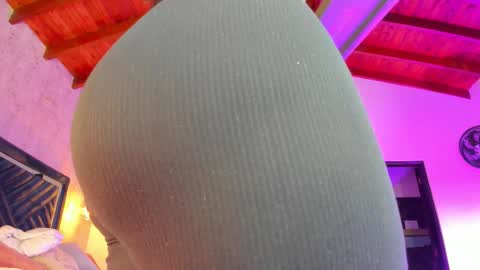 Snapshot of sofi_moreno chatting on September 30, 11:27 am Sofi online show from September 30, 11:27 am