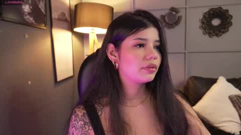   online show from March 1, 9:37 pm