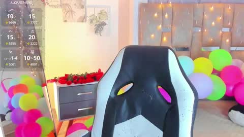 sofi smith online show from March 11, 7:47 pm