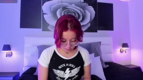 Snapshot of sofi_sp chatting on December 27, 11:28 am sofi_sp online show from December 27, 11:28 am