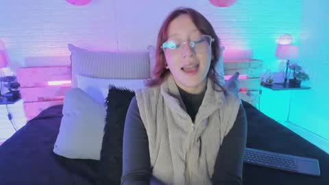 Snapshot of sofi_sp chatting on March 6, 11:36 am sofi_sp online show from March 6, 11:36 am