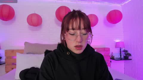 Snapshot of sofi_sp chatting on February 1, 11:32 am sofi_sp online show from February 1, 11:32 am